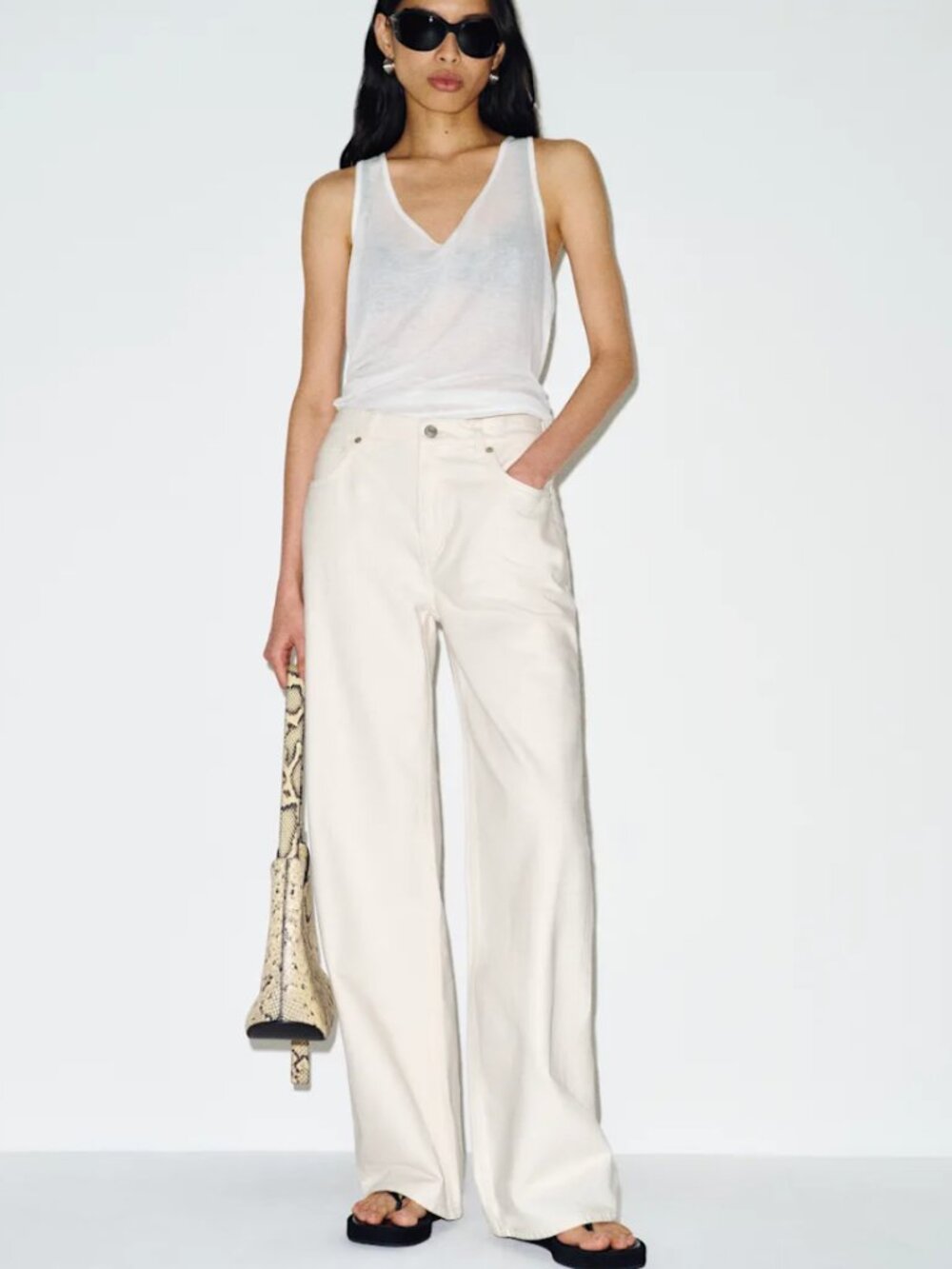 Reformation Reisa Adjustable Waist Baggy Jeans Ivory - Size 26